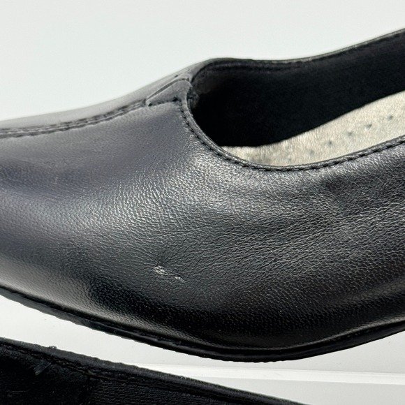 Trotters Black Leather Low Heel Comfort Pumps Classic Work Office Career Shoes - Picture 5 of 8